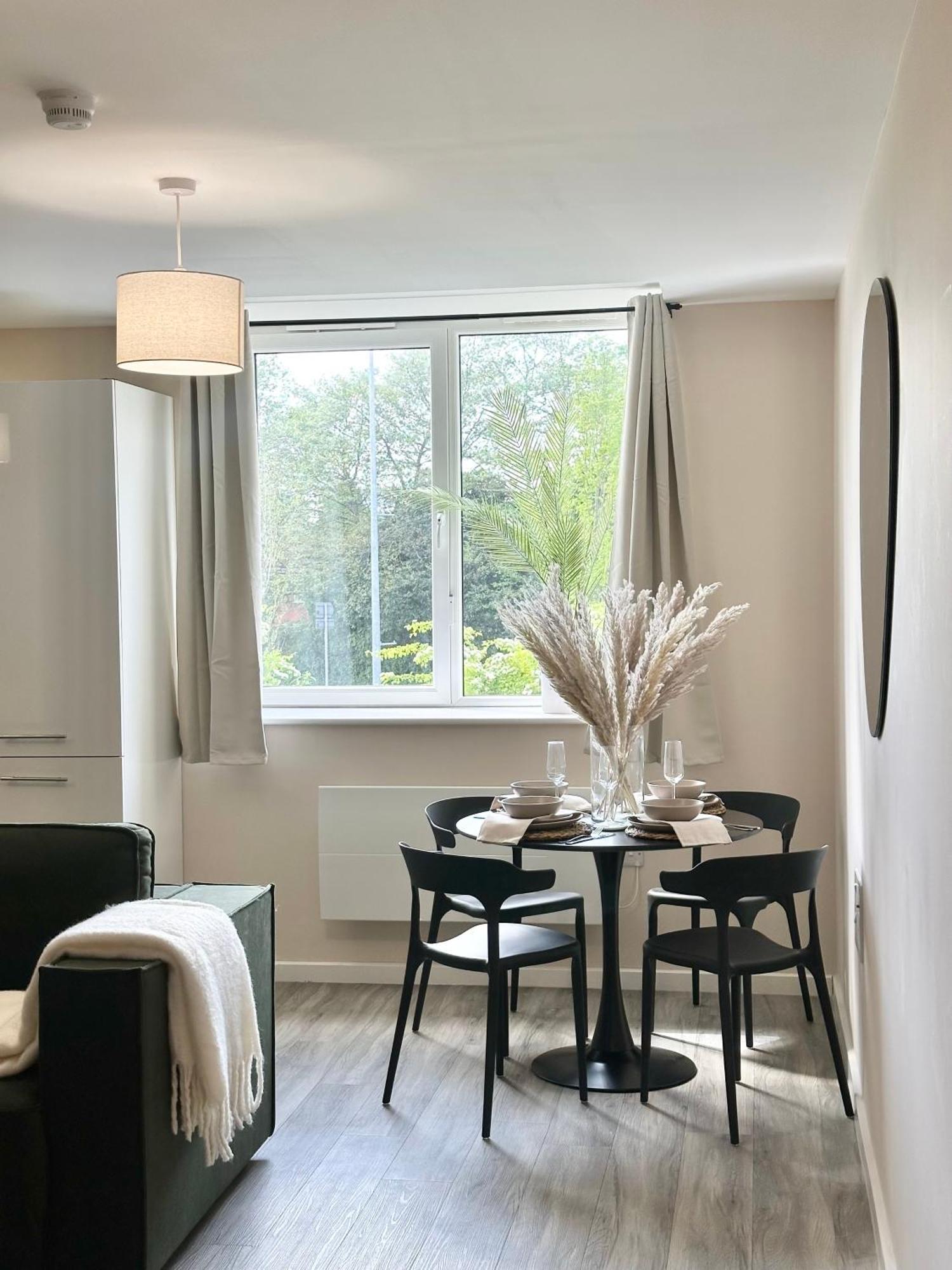 Southwood Place - Free Parking - Sleeps 4 Apartment Manchester